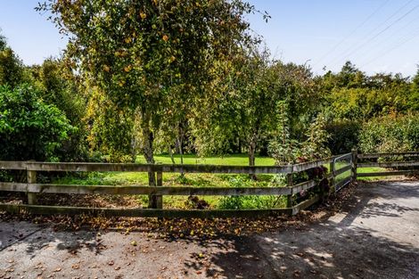 Photo of property in 100 Conway Road, Eltham, 4322