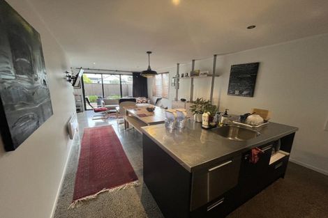 Photo of property in 55 Morley Street, New Plymouth, 4310
