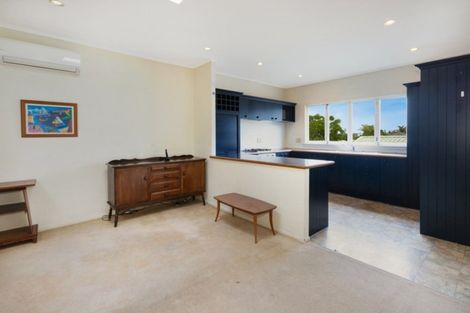 Photo of property in 13 Huia Road, Point Chevalier, Auckland, 1022