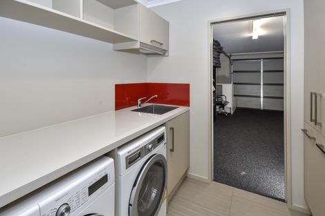 Photo of property in 21 Toscana Drive, Karaka, Papakura, 2113