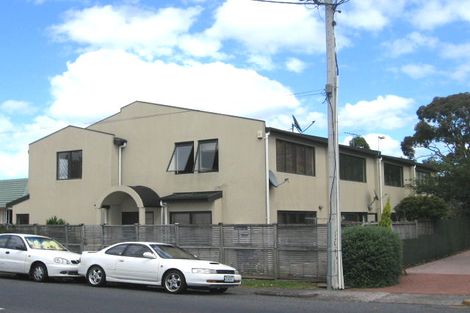 Photo of property in 4/89 Portage Road, New Lynn, Auckland, 0600