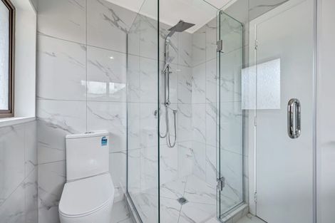 Photo of property in 12 Huber Street, Weymouth, Auckland, 2103