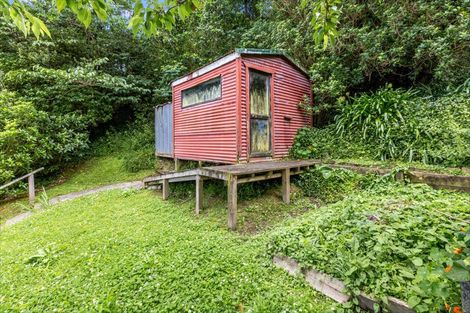 Photo of property in 13 Acheron Road, Paremata, Porirua, 5026