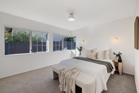 Photo of property in 384b Devonport Road, Tauranga South, Tauranga, 3112