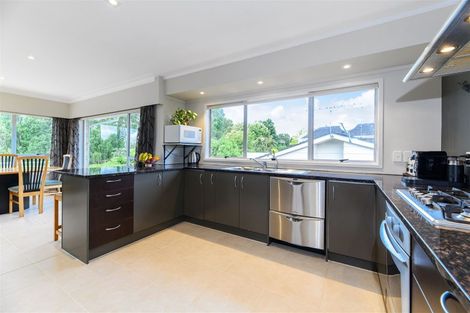 Photo of property in 38 Marywil Crescent, Hillcrest, Auckland, 0627