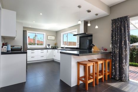 Photo of property in 120 Waimea Road, Nelson South, Nelson, 7010