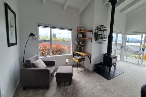 Photo of property in 7 Silich Street, Acacia Bay, Taupo, 3330