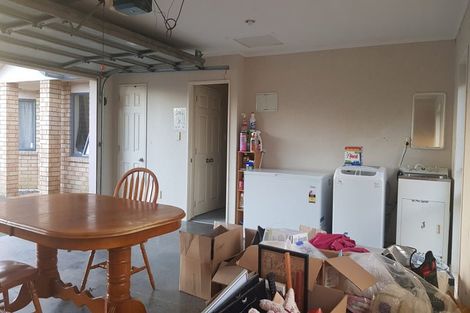 Photo of property in 3 Boderg Way, East Tamaki, Auckland, 2016