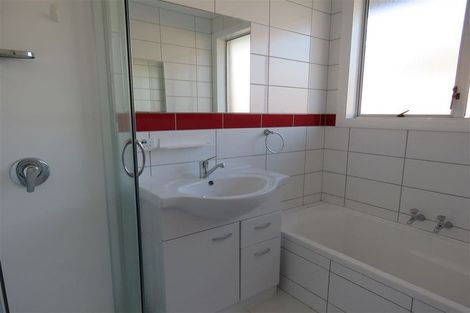 Photo of property in 421 Harewood Road, Harewood, Christchurch, 8051