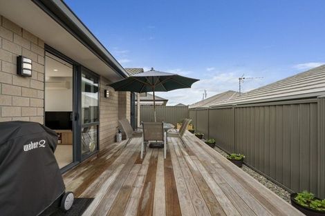 Photo of property in 72 Sentinel Avenue, Omokoroa, 3114