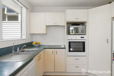Photo of property in 37 Te Kupe Road, Paraparaumu Beach, Paraparaumu, 5032