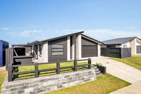 Photo of property in 54 Tamapahore Boulevard, Papamoa Beach, Papamoa, 3118