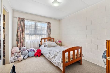 Photo of property in 2/5 Second Avenue, Avenues, Whangarei, 0110