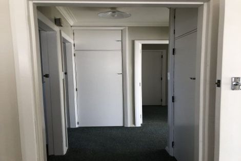 Photo of property in 6 Karaka Crescent, Levin, 5510