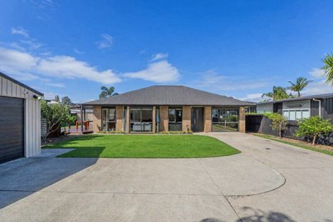Photo of property in 22 Captain Wood Avenue, Whitianga, 3510