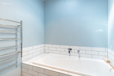 Photo of property in 9 Keeper Close, Woodend, 7610