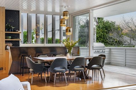 Photo of property in 215 Jervois Road, Herne Bay, Auckland, 1011