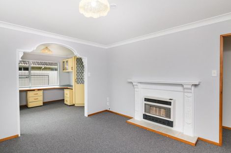Photo of property in 4 Clendon Court, Roslyn, Palmerston North, 4414