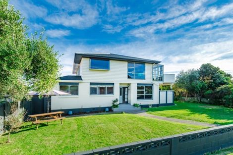 Photo of property in 184 Manly Street, Paraparaumu Beach, Paraparaumu, 5032