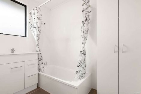 Photo of property in 67b Redcrest Avenue, Red Hill, Papakura, 2110