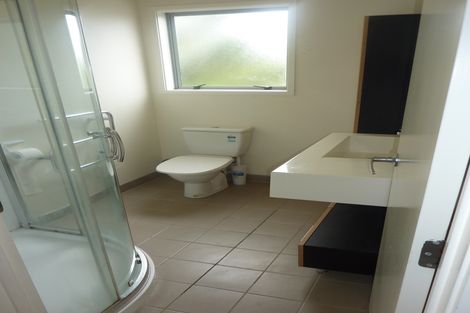 Photo of property in 4/33 Kenderdine Road, Papatoetoe, Auckland, 2025