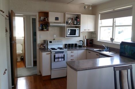 Photo of property in 7 Terrance Grove, Paparangi, Wellington, 6037