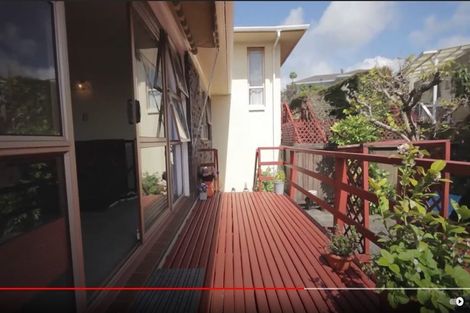 Photo of property in 1/4 Lydford Place, Glendene, Auckland, 0602