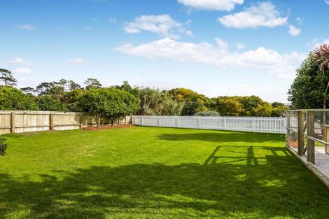 Photo of property in 7 Kowhai Street, Helensville, 0800