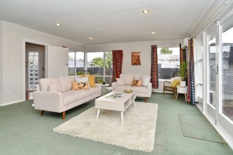 Photo of property in 32 Banbury Street, Burnside, Christchurch, 8053