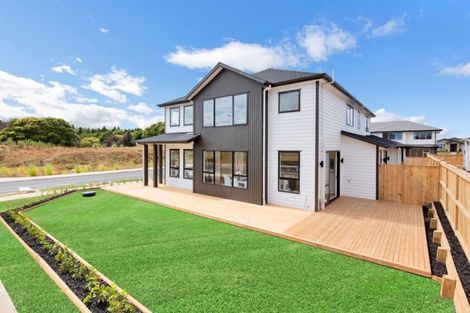 Photo of property in 14 Papareia Road, Karaka, Papakura, 2113