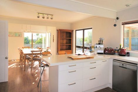 Photo of property in 7 Janome Place, Bucklands Beach, Auckland, 2014