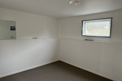 Photo of property in 32 Diana Drive, Glenfield, Auckland, 0627