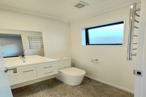 Photo of property in 383b West Coast Road, Glen Eden, Auckland, 0602