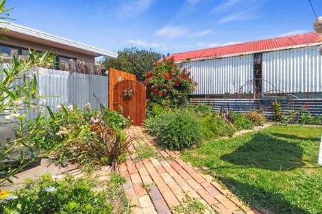 Photo of property in 18 Clive Road, Katikati, 3129