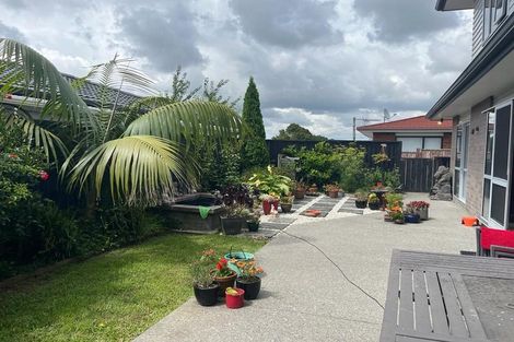 Photo of property in 24 Patons Road, Howick, Auckland, 2014