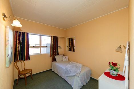 Photo of property in 202 Terrace Road, Parkvale, Hastings, 4122