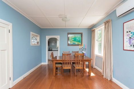 Photo of property in 25 Omar Street, Khandallah, Wellington, 6035