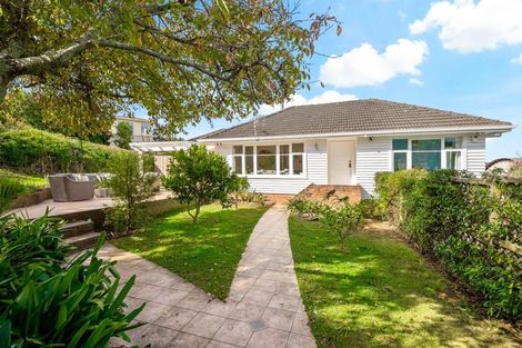 Photo of property in 3a Warren Avenue, Three Kings, Auckland, 1042