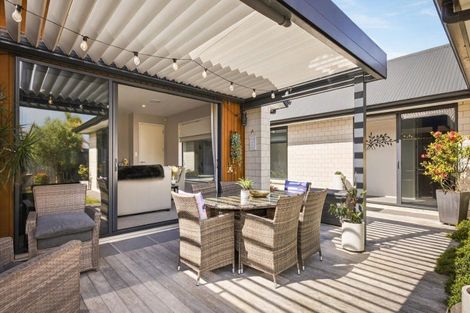 Photo of property in 6 Sarcodia Place, Papamoa Beach, Papamoa, 3118