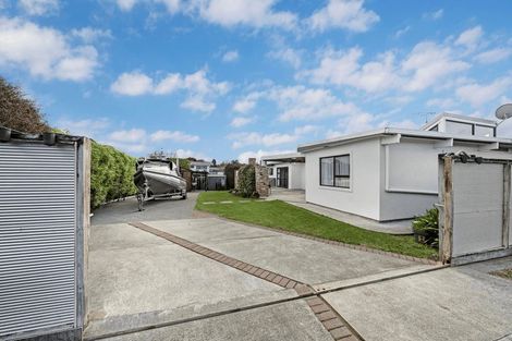 Photo of property in 49 Kurnell Drive, Botany Downs, Auckland, 2010