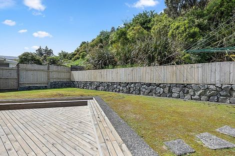 Photo of property in 16 Kaitangata Crescent, Kelson, Lower Hutt, 5010