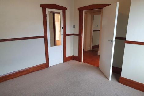 Photo of property in 98 Fulford Street, New Plymouth, 4310