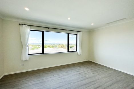 Photo of property in 44a Merani Street, Belmont, Auckland, 0622