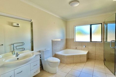 Photo of property in 10 Lewis Way, Poraiti, Napier, 4112