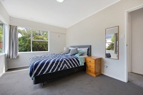Photo of property in 4 Alton Terrace, Pakuranga Heights, Auckland, 2010