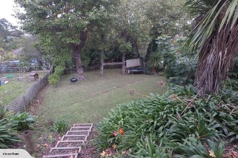 Photo of property in 32 Peter Terrace, Castor Bay, Auckland, 0620