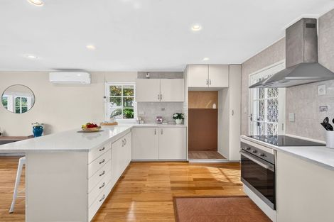 Photo of property in 60 Makora Road, Massey, Auckland, 0614