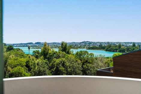 Photo of property in 1/42 Amorino Drive, Red Beach, 0932