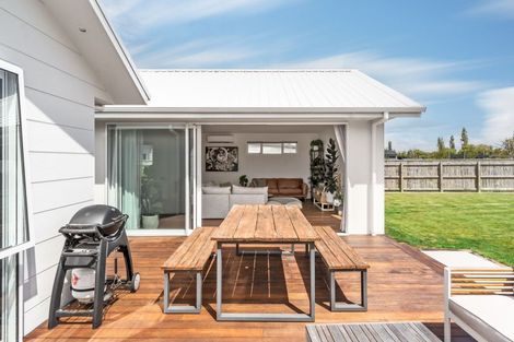 Photo of property in 10 Wycliffe Place, Solway, Masterton, 5810