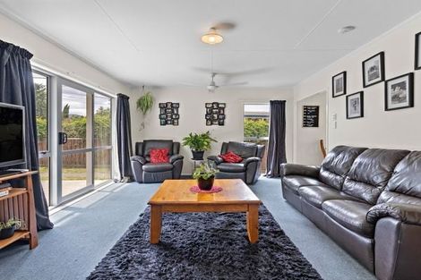 Photo of property in 35 Waite Street, Featherston, 5710